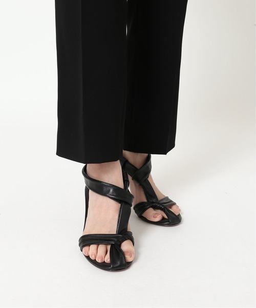 Deuxieme Classe（ドゥーズィエムクラス）の「*【NEOUS/ネオアス】 フラットストラップサンダル(8CM)（サンダル・レディース・ブラック・37/36/35/38/39）」の8枚目の写真