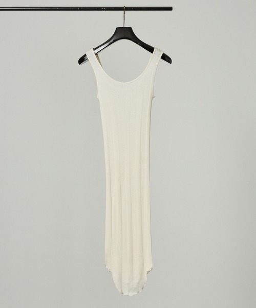 Chaos（カオス）の「Chaos(カオス)/シルクマルドウロングタンクトップ（タンクトップ・レディース・ブラック/ベージュ/モカ/チャコールグレー/ホワイト・FREE）」の2枚目の写真