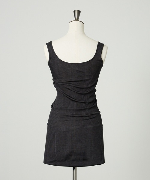 Chaos（カオス）の「Chaos(カオス)/シルクマルドウロングタンクトップ（タンクトップ・レディース・ブラック/ベージュ/モカ/チャコールグレー/ホワイト・FREE）」の22枚目の写真