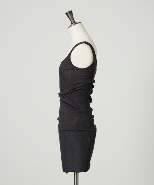 Chaos（カオス）の「Chaos(カオス)/シルクマルドウロングタンクトップ（タンクトップ・レディース・ブラック/ベージュ/モカ/チャコールグレー/ホワイト・FREE）」の21枚目の写真