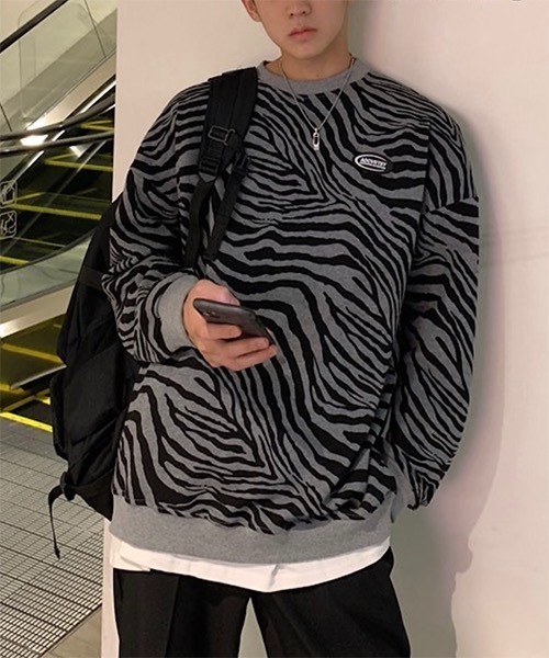 WESTBOY（ウエストボーイ）の「【WB ORIGINALS】 Zebra Printed Long-sleeve Sweat WO21W06TP（ニット/セーター・メンズ・ホワイト/グレー/カーキ・M/L/XL）」の2枚目の写真