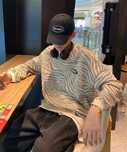 WESTBOY（ウエストボーイ）の「【WB ORIGINALS】 Zebra Printed Long-sleeve Sweat WO21W06TP（ニット/セーター・メンズ・ホワイト/グレー/カーキ・M/L/XL）」の7枚目の写真