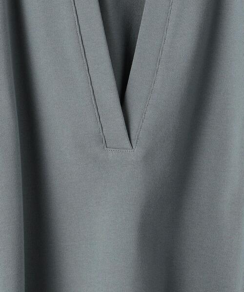 BEAUTY&YOUTH UNITED ARROWS(ビューティーアンドユースユナイテッドアローズ)の「BY ディープVネックロングスリーブカットソー(Tシャツ/カットソー・レディース・ダークグレー/ライトピンク/ケリー・FREE)」の11枚目の写真