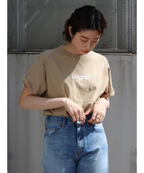Ungrid（アングリッド）の「【10周年限定】UngridロゴTee（Tシャツ/カットソー・レディース・オフホワイト/チャコールグレー/ベージュ・FREE）」の14枚目の写真