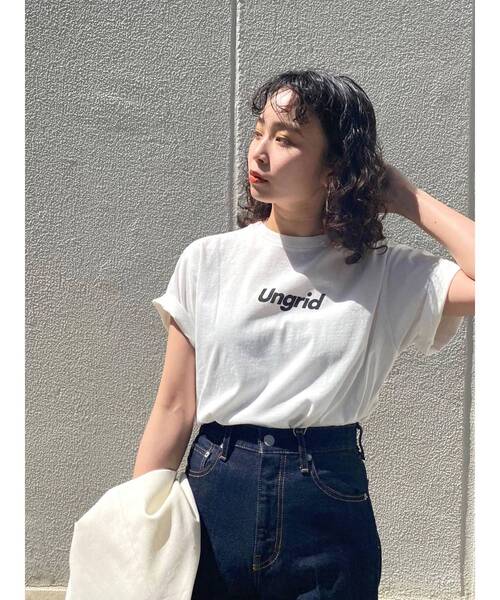 Ungrid（アングリッド）の「【10周年限定】UngridロゴTee（Tシャツ/カットソー・レディース・オフホワイト/チャコールグレー/ベージュ・FREE）」の21枚目の写真