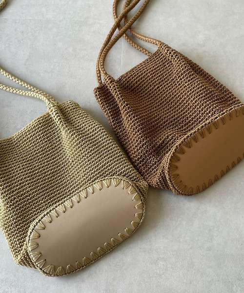 y/m by misato（イムバイミサト）の「コード編みポシェット（かごバッグ・レディース・ベージュ/ブラウン・FREE）」の3枚目の写真