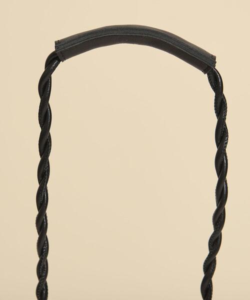 BEAUTY&YOUTH UNITED ARROWS（ビューティーアンドユースユナイテッドアローズ）の「BY∴ レザーフラップツイストショルダーバッグ（ショルダーバッグ・レディース・ライトグレー/ブラック・FREE）」の15枚目の写真