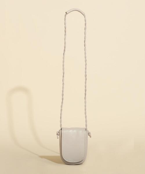 BEAUTY&YOUTH UNITED ARROWS（ビューティーアンドユースユナイテッドアローズ）の「BY∴ レザーフラップツイストショルダーバッグ（ショルダーバッグ・レディース・ライトグレー/ブラック・FREE）」の9枚目の写真