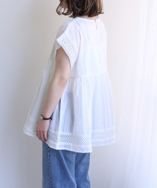 TRIANGLE PALETTE（トライアングルパレット）の「カラミドビーレースブラウス（シャツ/ブラウス・レディース・ブラック/オフホワイト/テラコッタ/ターコイズブルー・FREE）」の11枚目の写真