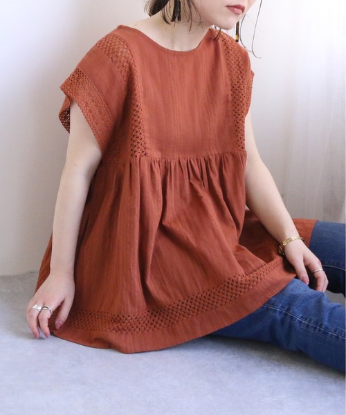 TRIANGLE PALETTE（トライアングルパレット）の「カラミドビーレースブラウス（シャツ/ブラウス・レディース・ブラック/オフホワイト/テラコッタ/ターコイズブルー・FREE）」の21枚目の写真