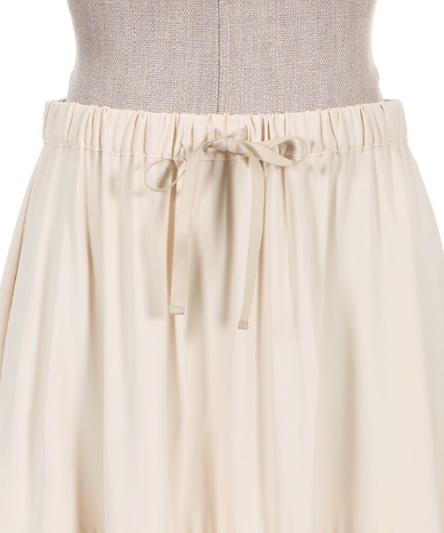 axes femme（アクシーズファム）の「ミディフリルペチスカート（スカート・レディース・ホワイト/ブラック/サックスブルー/ピンク/キナリ・MEDIUM）」の12枚目の写真