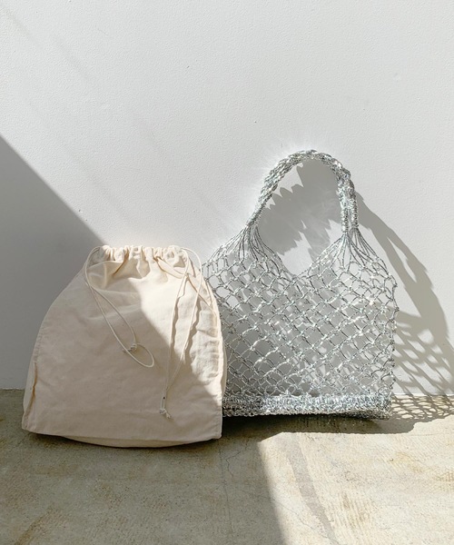 LIAN（リアン）の「シャイニーメッシュバッグ（ハンドバッグ・レディース・ゴールド/シルバー・FREE）」の4枚目の写真