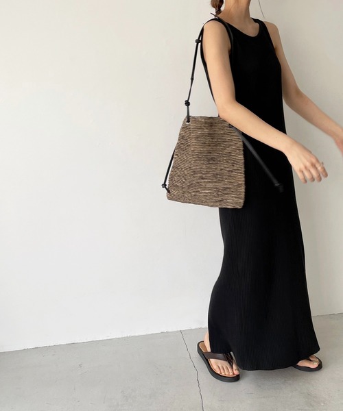 CANAL JEAN（キャナルジーン）の「RED CHOP WORKS(レッドチョップワークス) ソフトリブロングワンピース（ワンピース・レディース・ブラック/ネイビー/ヘザーグレー/アイボリー・38）」の5枚目の写真