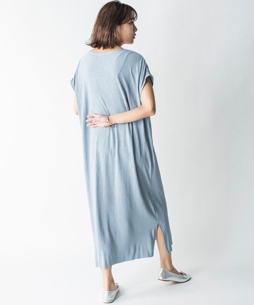 MILLION CARATS（ミリオンカラッツ）の「【STYLE4】プリーツカットワンピース（ワンピース・レディース・チャコールグレー/サックスブルー/ピンク・FREE）」の5枚目の写真