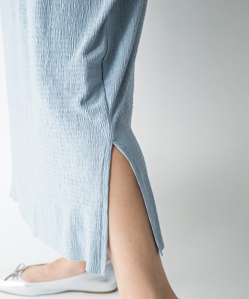 MILLION CARATS（ミリオンカラッツ）の「【STYLE4】プリーツカットワンピース（ワンピース・レディース・チャコールグレー/サックスブルー/ピンク・FREE）」の17枚目の写真