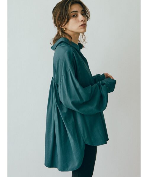 EVRIS（エヴリス）の「ショルダーギャザーシャツ（シャツ/ブラウス・レディース・ホワイト/ブラック/グリーン・FREE）」の11枚目の写真