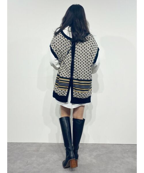 EVRIS（エヴリス）の「ショルダーギャザーシャツ（シャツ/ブラウス・レディース・ホワイト/ブラック/グリーン・FREE）」の16枚目の写真