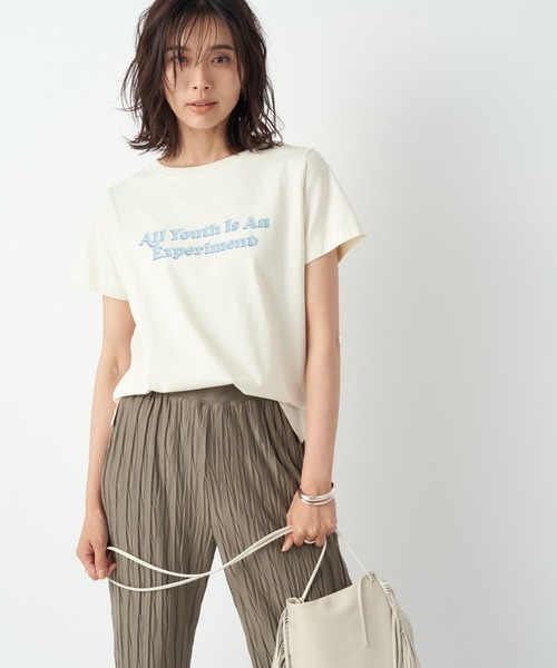 RIVE DROITE（リヴドロワ）の「RETRO FONTO Tシャツ（Tシャツ/カットソー・レディース・アイボリー/ベージュ・FREE）」の3枚目の写真