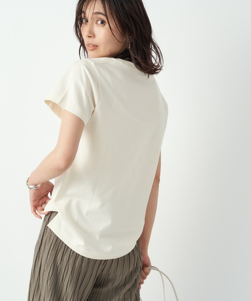 RIVE DROITE（リヴドロワ）の「RETRO FONTO Tシャツ（Tシャツ/カットソー・レディース・アイボリー/ベージュ・FREE）」の7枚目の写真