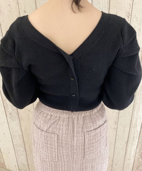 MIIA(ミーア)の「2WAYパワーショルダーニット(ニット/セーター・レディース・オフホワイト/ベージュ/パープル/ブラック/ブルー/ピンク・FREE)」の3枚目の写真