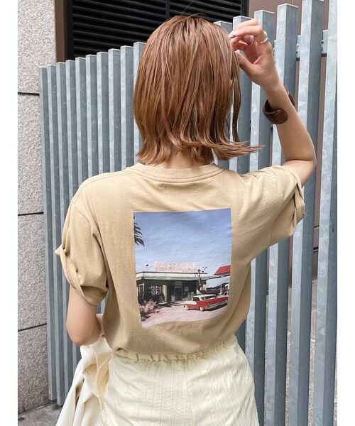 Ungrid（アングリッド）の「バックフォトプリントTee（Tシャツ