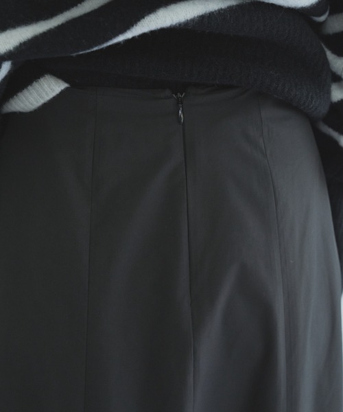 audrey and john wad（オードリーアンドジョンワッド）の「タフタマーメイドフレアスカート（スカート・レディース・レッド/ブラック/ライトベージュ・M/S）」の19枚目の写真