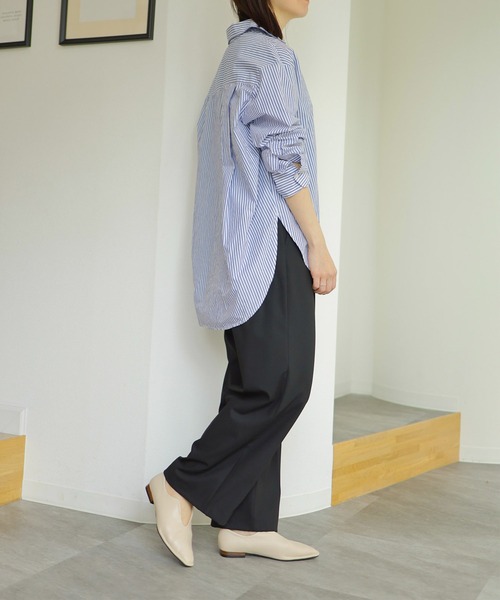 SESTO(セスト)の「ステッチデザインローヒールVカットマニッシュパンプス(パンプス・レディース・ブラック/アイボリー・22.5cm/24.5cm/23.0cm/23.5cm/25.0cm/24.0cm)」の19枚目の写真