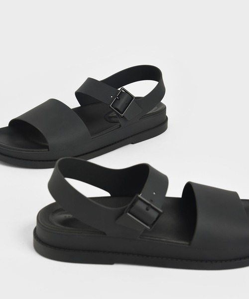 CHARLES & KEITH（チャールズ & キース）の「バックルストラップ フラットフォームサンダル / Buckle Strap Flatform Sandals（サンダル・レディース・ホワイト/ブラック/ライラック・23cm/23.5cm/24.5cm/25cm/25.5cm）」の15枚目の写真