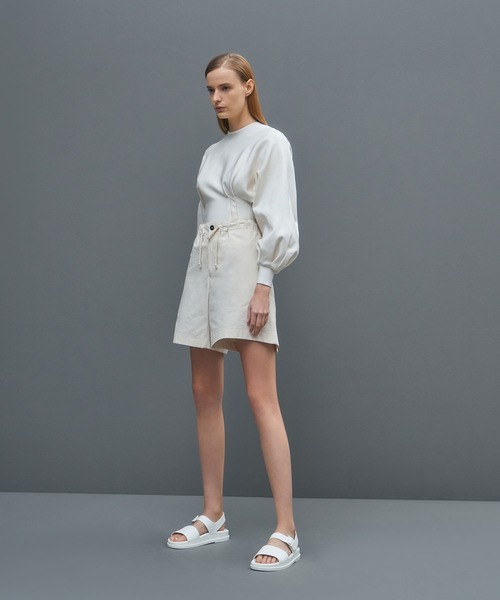 CHARLES & KEITH（チャールズ & キース）の「バックルストラップ フラットフォームサンダル / Buckle Strap Flatform Sandals（サンダル・レディース・ホワイト/ブラック/ライラック・23cm/23.5cm/24.5cm/25cm/25.5cm）」の14枚目の写真
