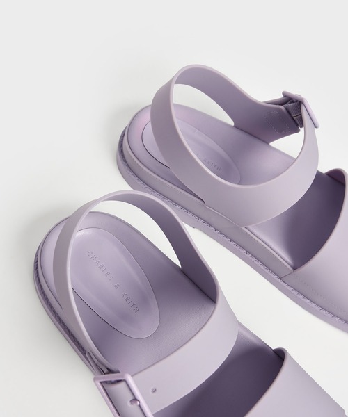 CHARLES & KEITH（チャールズ & キース）の「バックルストラップ フラットフォームサンダル / Buckle Strap Flatform Sandals（サンダル・レディース・ホワイト/ブラック/ライラック・23cm/23.5cm/24.5cm/25cm/25.5cm）」の22枚目の写真
