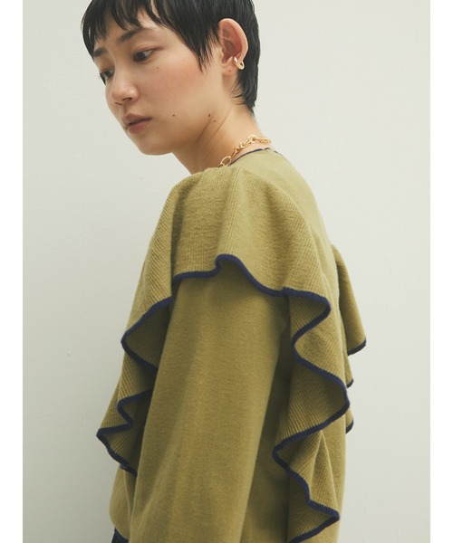 armonia（アルモニーア）の「armonia・配色フリルニットプルオーバー＊（ニット/セーター・レディース・カーキ/ネイビー/ベージュ・FREE）」の4枚目の写真