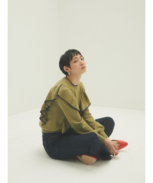 armonia（アルモニーア）の「armonia・配色フリルニットプルオーバー＊（ニット/セーター・レディース・カーキ/ネイビー/ベージュ・FREE）」の10枚目の写真