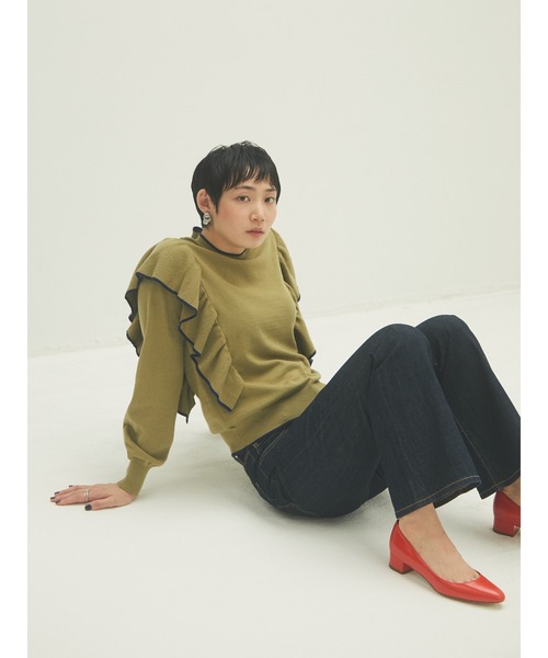 armonia（アルモニーア）の「armonia・配色フリルニットプルオーバー＊（ニット/セーター・レディース・カーキ/ネイビー/ベージュ・FREE）」の5枚目の写真