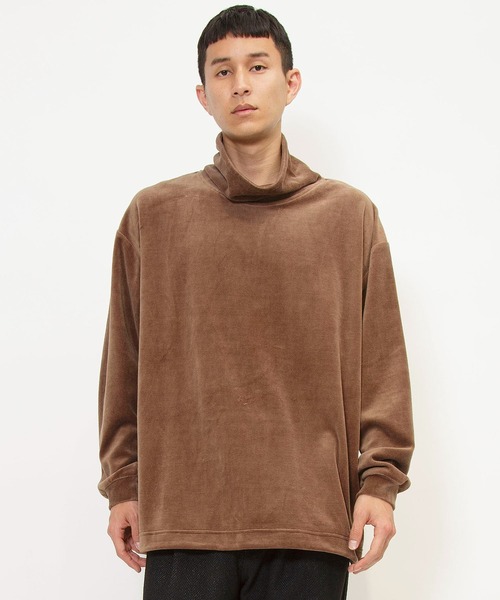 ベロアオーバーハイネックプルオーバー