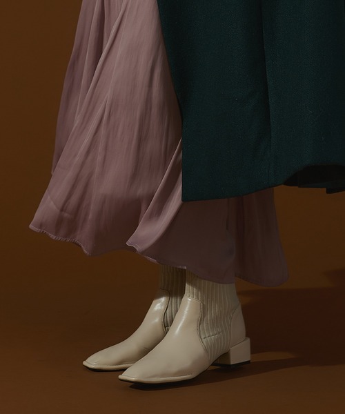 natural couture（ナチュラルクチュール）の「リブニット切替ショートブーツ（ブーツ・レディース・アイボリー/ブラック/ブラウン・MEDIUM/LARGE）」の11枚目の写真