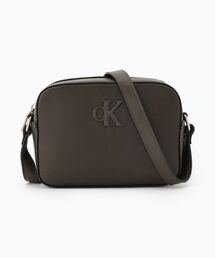 Calvin Klein | MINIMAL MONOGRAM カメラ バッグ(ショルダーバッグ)