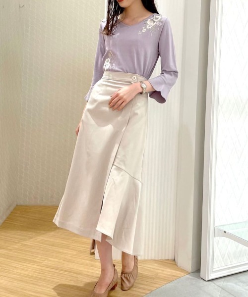 WILLSELECTION（ウィルセレクション）の「アップリケ刺繍フレアスリーブニット（ニット/セーター・レディース・ネイビー/アイボリー/ラベンダー・MEDIUM）」の17枚目の写真