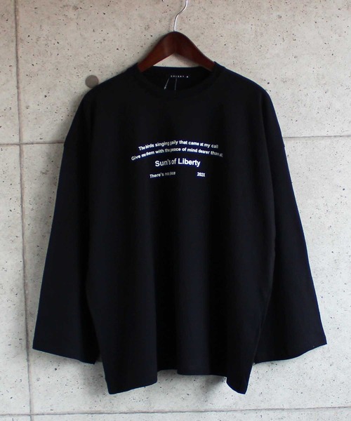 SHISKY(シスキー)の「ビッグシルエットロゴプリント9分袖カットソー(Tシャツ/カットソー・メンズ・ブラック系/ラベンダー/オフホワイト/モカ/ホワイト系/ベージュ/ブラック/杢グレー/チャコール・M/L/XL)」の4枚目の写真