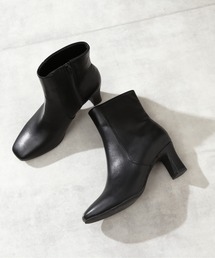 スクエアショートブーツ