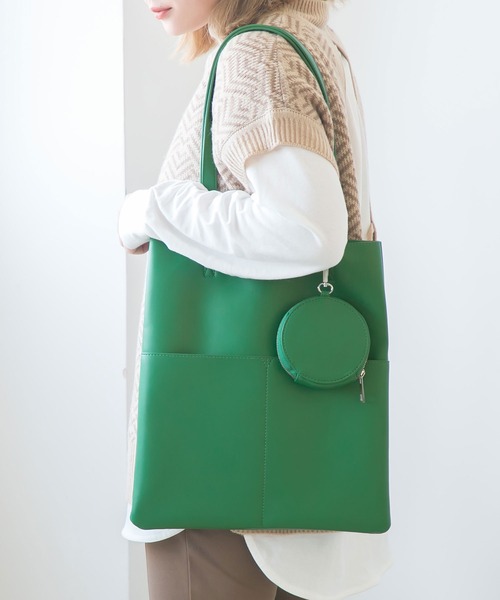 Newlyme（ニューリーミー）の「ミニポーチ付きショルダーバッグ（ショルダーバッグ・レディース・ブラック/ブラウン/グレー/グリーン・FREE）」の4枚目の写真