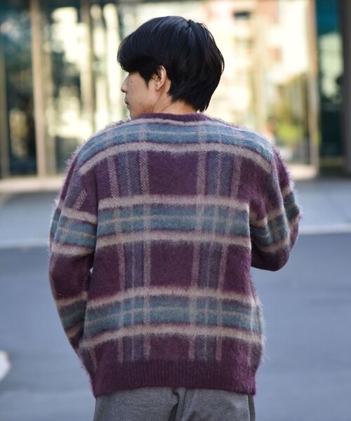 SHIPS（シップス）の「SHIPS: リラックス チェック クルーネックニット（ニット/セーター・メンズ・ベージュ/ネイビー/グリーン/ワイン・SMALL/MEDIUM/LARGE/X-LARGE）」の7枚目の写真