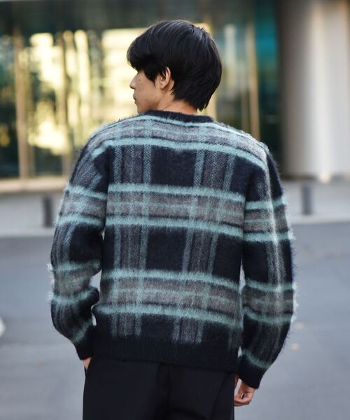 SHIPS（シップス）の「SHIPS: リラックス チェック クルーネックニット（ニット/セーター・メンズ・ベージュ/ネイビー/グリーン/ワイン・SMALL/MEDIUM/LARGE/X-LARGE）」の22枚目の写真