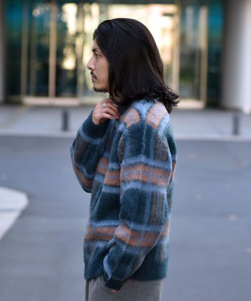 SHIPS（シップス）の「SHIPS: リラックス チェック クルーネックニット（ニット/セーター・メンズ・ベージュ/ネイビー/グリーン/ワイン・SMALL/MEDIUM/LARGE/X-LARGE）」の12枚目の写真