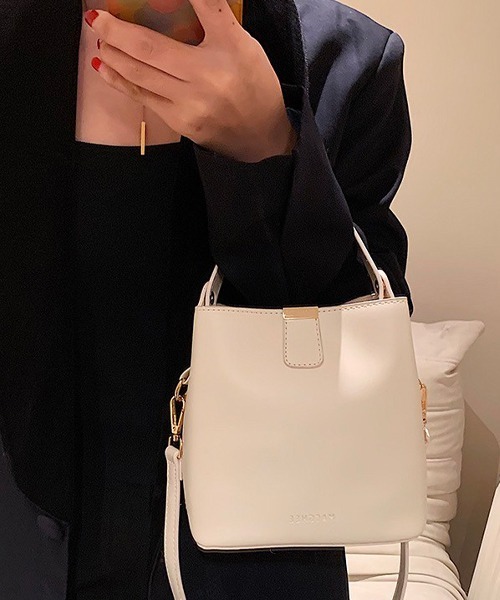 Chaco closet(チャコ クローゼット)の「2WAYバケツ型ショルダーバック/ワンハンドバック(ショルダーバッグ・レディース・ブラック/ダークブラウン/ブラウン/アイボリー/キャメル・FREE)」の21枚目の写真