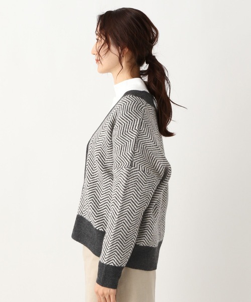 LEPSIM（レプシィム）の「7ゲージヘリンボカシガラカーディガン　260755（カーディガン/ボレロ・レディース・ブラウン/グレー・FREE）」の6枚目の写真