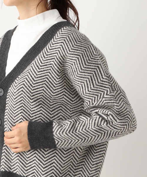 LEPSIM（レプシィム）の「7ゲージヘリンボカシガラカーディガン　260755（カーディガン/ボレロ・レディース・ブラウン/グレー・FREE）」の9枚目の写真