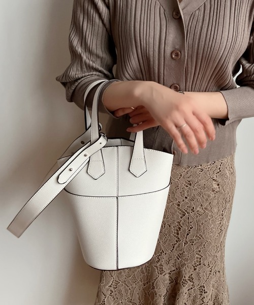 KOBE LETTUCE（コウベレタス）の「2Wayボックスショルダーバッグ（ショルダーバッグ・レディース・アイボリー/ベージュ/ブラウン/ブラック・FREE）」の2枚目の写真