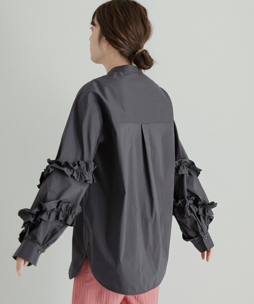 LAATO(ラート)の「LOVE FRILL SHIRTS(シャツ/ブラウス・レディース・チャコールグレー/オフホワイト・FREE)」の22枚目の写真