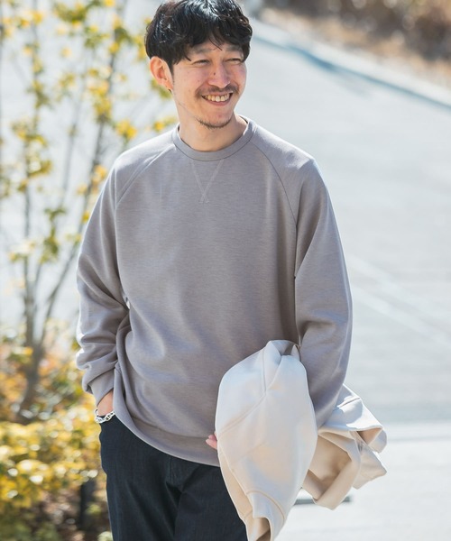 ITEMS URBANRESEARCH（アイテムズ アーバンリサーチ）の「ライトダンボール クルーネックプルオーバー（スウェット・メンズ・ベージュ/チャコールグレー/グレー/ブルー・MEDIUM/LARGE）」の4枚目の写真