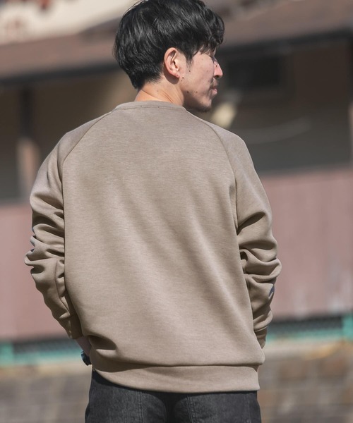 ITEMS URBANRESEARCH（アイテムズ アーバンリサーチ）の「ライトダンボール クルーネックプルオーバー（スウェット・メンズ・ベージュ/チャコールグレー/グレー/ブルー・MEDIUM/LARGE）」の21枚目の写真